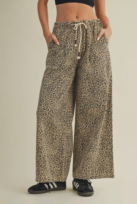 Cheetah tie front pant