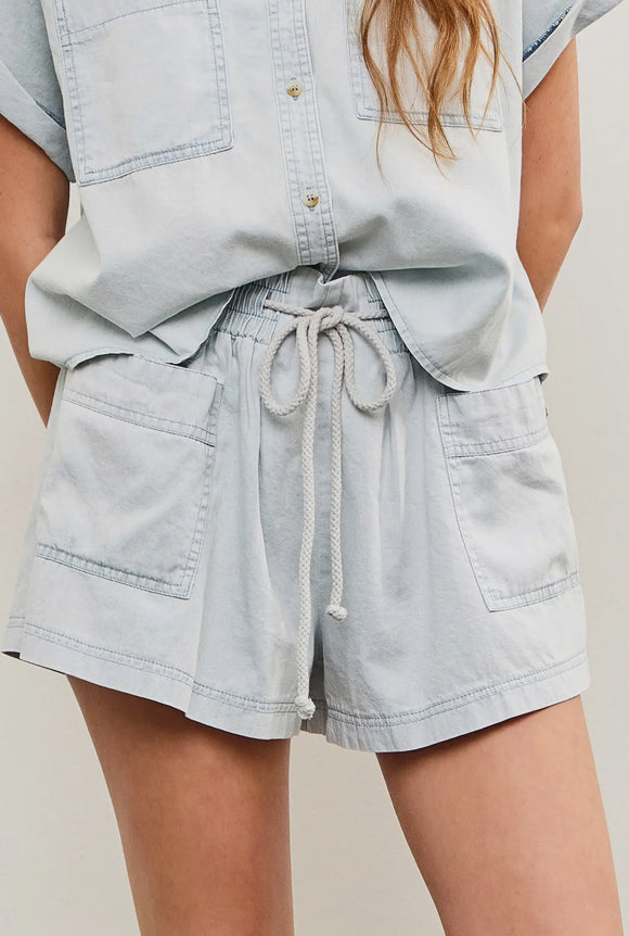 Petra Elastic Banded Tie Front Pocket Shorts