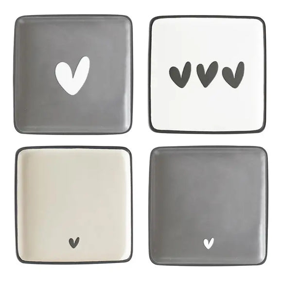 Assorted 4 Pack Heart Snack Plates